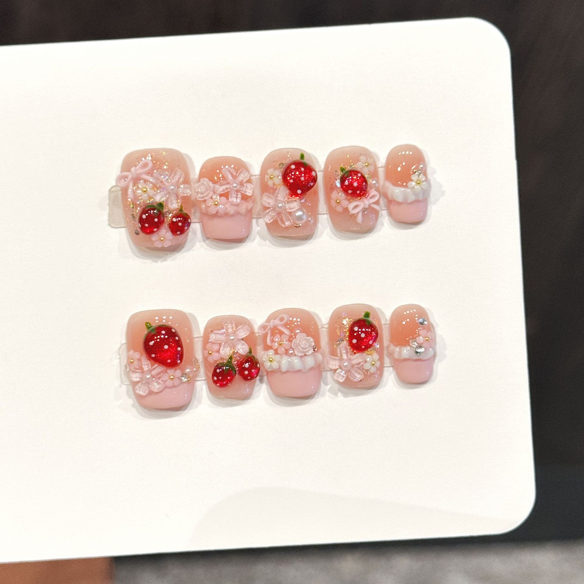 Resin Art And Decor - 10 шт., милые красные клубничные накладные